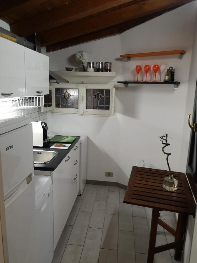 2Bcentral Desenzano del Garda Exterior foto